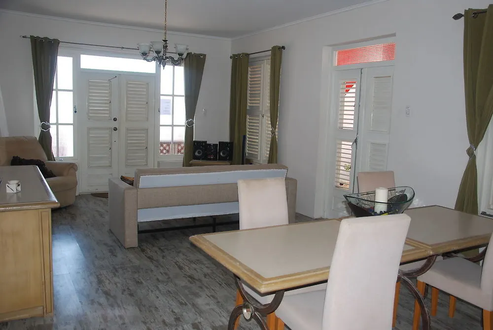 Semesterbostad Apolonia Boutique Hotel Curacao Willemstad